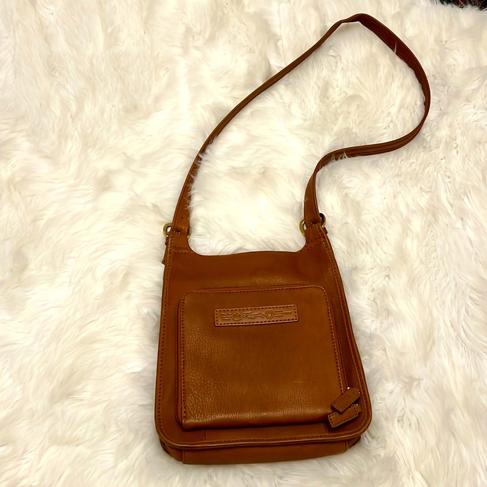 Fossil Leather Shoulder Bag….. Brown.  Never Used…
